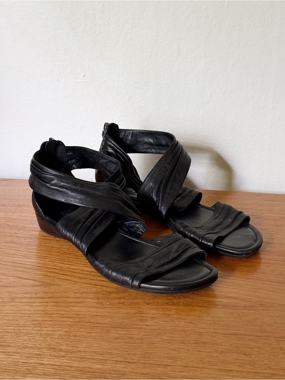 Ecco Boullion Black Ruched Leather Gladiator Sandals